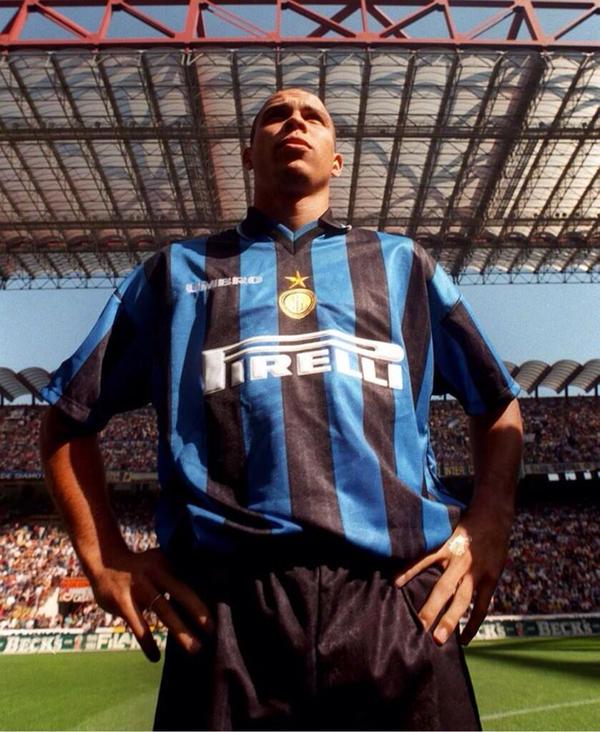 Inter Milan 1997-98 Home Shirt