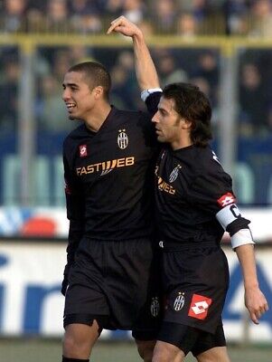 Juventus 2001-02 Away Shirt